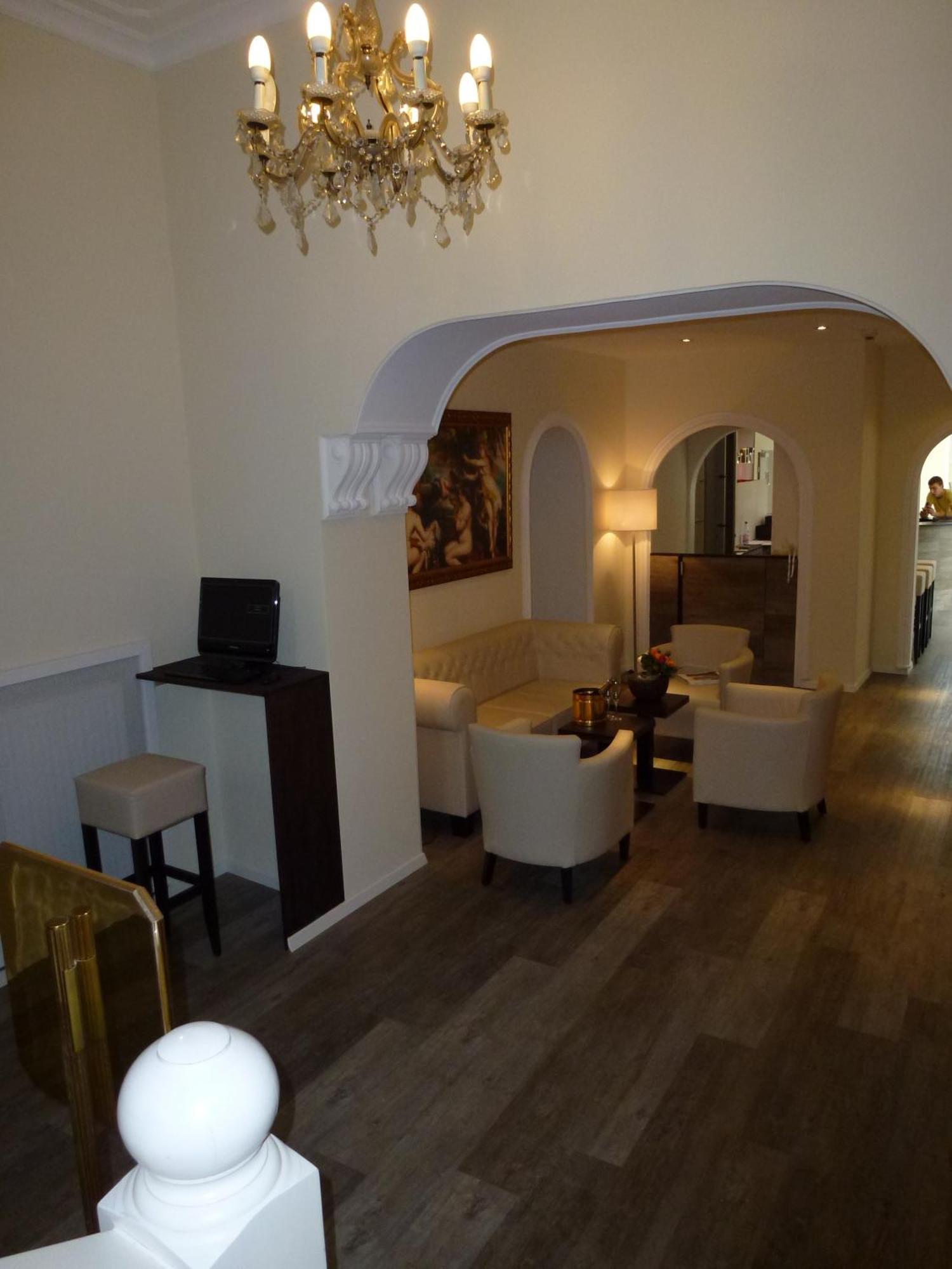 Hotel Rheinischer Hof Bad Soden Bad Soden am Taunus Eksteriør billede