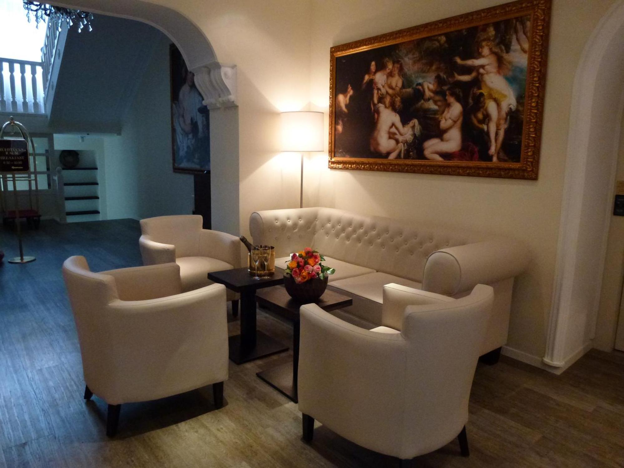 Hotel Rheinischer Hof Bad Soden Bad Soden am Taunus Eksteriør billede
